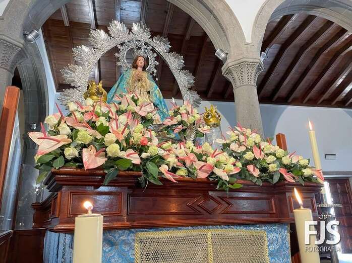 Imagen del trono bellamente engalanado/TA.